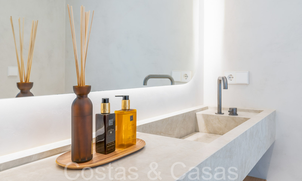 Prêt à emménager, penthouse en duplex contemporain à vendre dans une communauté fermée à La Quinta à Benahavis, Marbella 66817