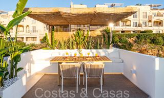 Prêt à emménager, penthouse en duplex contemporain à vendre dans une communauté fermée à La Quinta à Benahavis, Marbella 66846 