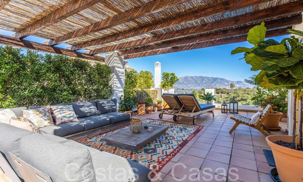 Penthouse en duplex de style andalou moderne entouré par la nature dans les collines de Marbella 66965