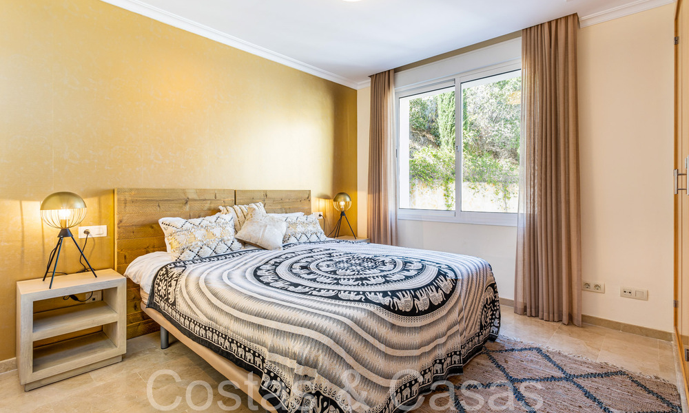 Penthouse en duplex de style andalou moderne entouré par la nature dans les collines de Marbella 66972