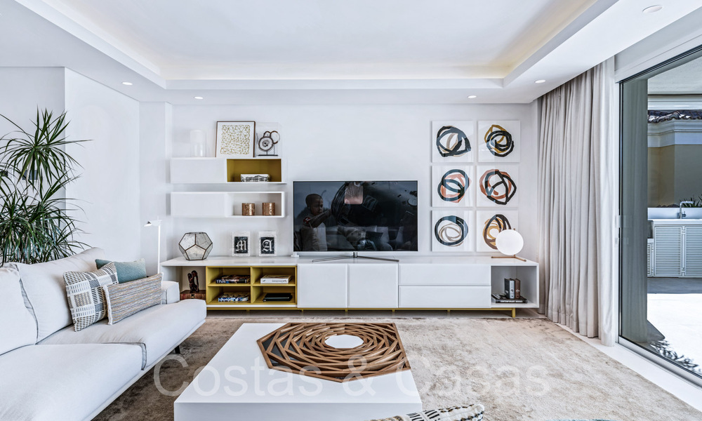 Villa de luxe espagnole jumelée avec vue sur la mer à vendre dans la communauté de golf sécurisée à Santa Clara, 'est de Marbella 67073