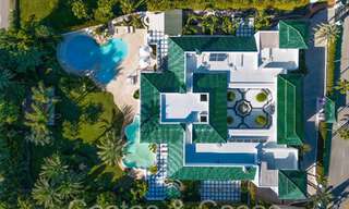 Villa palatiale de style architectural mauresque-andalou à vendre, entourée de terrains de golf dans la vallée du golf de Nueva Andalucia, Marbella 67089