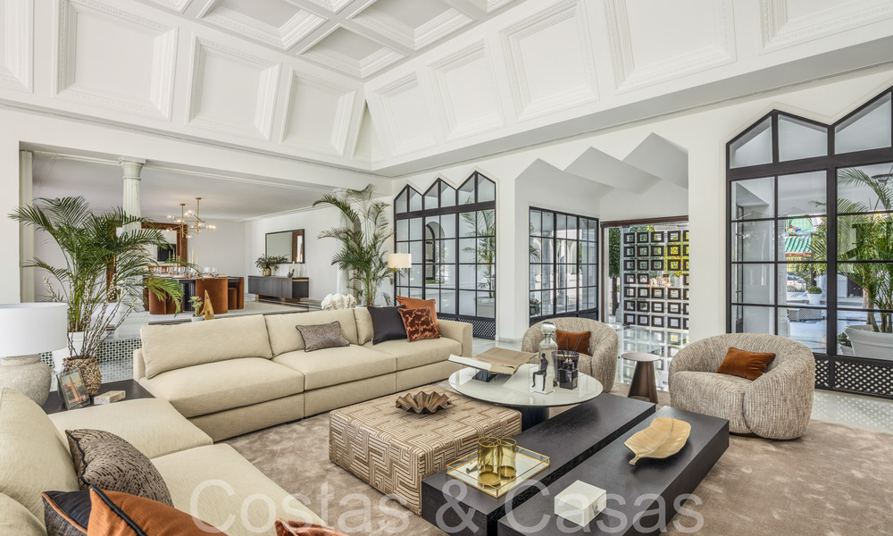 Villa palatiale de style architectural mauresque-andalou à vendre, entourée de terrains de golf dans la vallée du golf de Nueva Andalucia, Marbella 67106