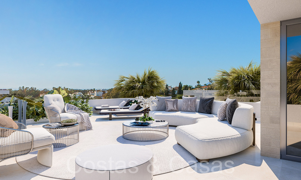 Villa neuve à vendre à quelques pas de la plage d'Elviria, à l'est du centre de Marbella 67174
