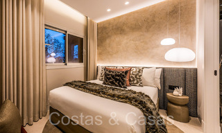 Penthouse de luxe élégamment rénové à vendre en bord de mer avec une vue imprenable sur la mer à l'est du centre de Marbella 67125 