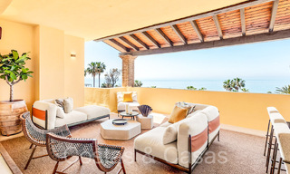 Penthouse de luxe élégamment rénové à vendre en bord de mer avec une vue imprenable sur la mer à l'est du centre de Marbella 67157 