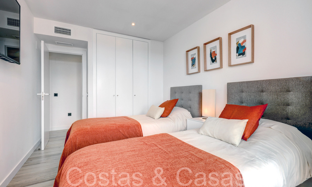 Appartement de luxe entièrement rénové avec vue panoramique sur la mer Méditerranée, prêt à être emménagé, à vendre à Benahavis - Marbella 67210