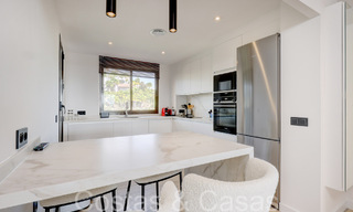 Appartement de luxe entièrement rénové avec vue panoramique sur la mer Méditerranée, prêt à être emménagé, à vendre à Benahavis - Marbella 67213 