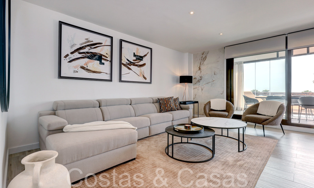 Appartement de luxe entièrement rénové avec vue panoramique sur la mer Méditerranée, prêt à être emménagé, à vendre à Benahavis - Marbella 67218