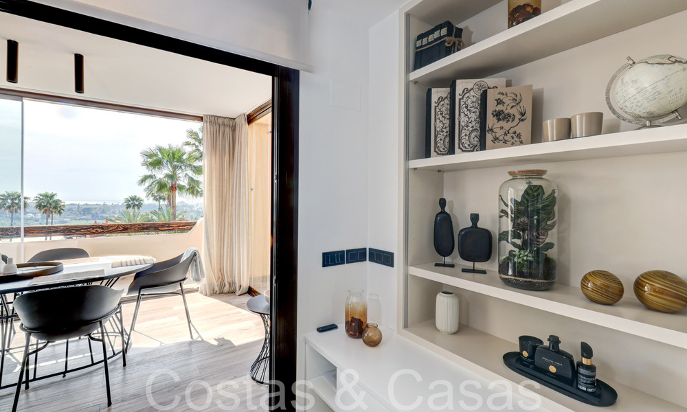 Appartement de luxe entièrement rénové avec vue panoramique sur la mer Méditerranée, prêt à être emménagé, à vendre à Benahavis - Marbella 67221