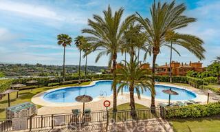 Appartement de luxe entièrement rénové avec vue panoramique sur la mer Méditerranée, prêt à être emménagé, à vendre à Benahavis - Marbella 67229 