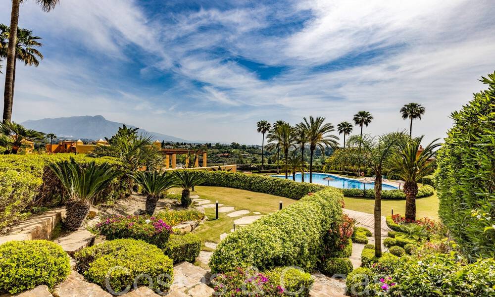 Appartement de luxe entièrement rénové avec vue panoramique sur la mer Méditerranée, prêt à être emménagé, à vendre à Benahavis - Marbella 67230