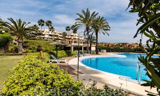 Appartement de luxe entièrement rénové avec vue panoramique sur la mer Méditerranée, prêt à être emménagé, à vendre à Benahavis - Marbella 67233 