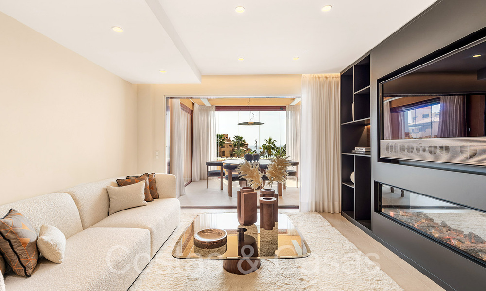 Appartement de luxe rénové de haute qualité à vendre dans un complexe en première ligne de plage sur le New Golden Mile, Marbella - Estepona 67242