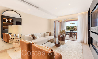Appartement de luxe rénové de haute qualité à vendre dans un complexe en première ligne de plage sur le New Golden Mile, Marbella - Estepona 67245 