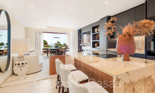 Appartement de luxe rénové de haute qualité à vendre dans un complexe en première ligne de plage sur le New Golden Mile, Marbella - Estepona 67246 