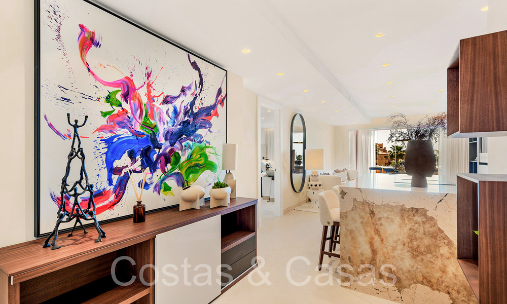 Appartement de luxe rénové de haute qualité à vendre dans un complexe en première ligne de plage sur le New Golden Mile, Marbella - Estepona 67247