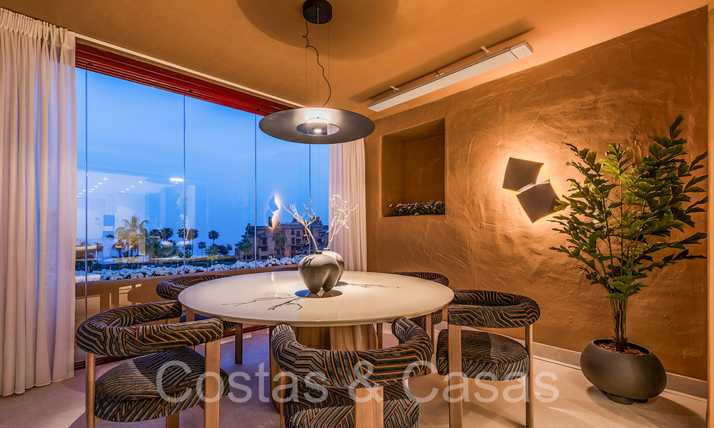 Appartement de luxe rénové de haute qualité à vendre dans un complexe en première ligne de plage sur le New Golden Mile, Marbella - Estepona 67260