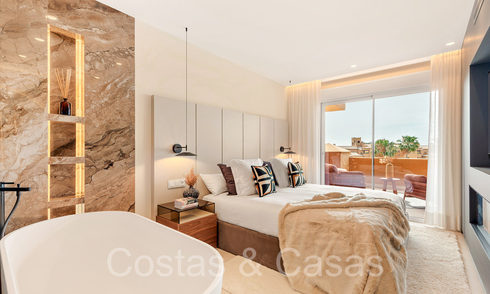 Appartement de luxe rénové de haute qualité à vendre dans un complexe en première ligne de plage sur le New Golden Mile, Marbella - Estepona 67269