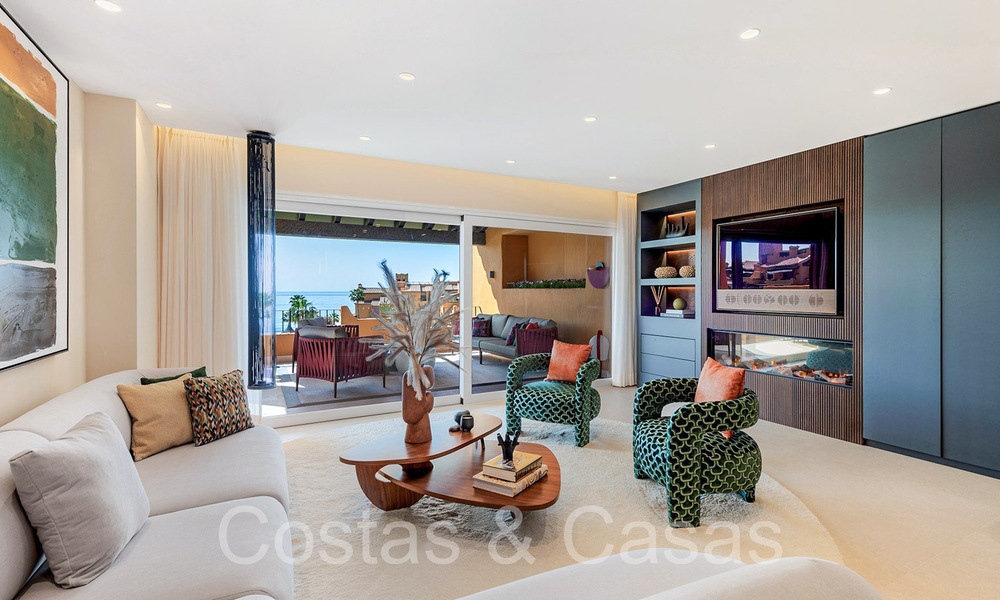 Luxueux appartement rénové à vendre dans un complexe en première ligne de plage avec vue sur la mer, sur le New Golden Mile, Marbella - Estepona 67287