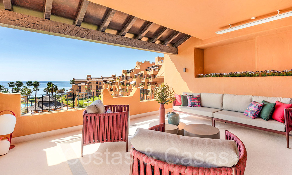 Luxueux appartement rénové à vendre dans un complexe en première ligne de plage avec vue sur la mer, sur le New Golden Mile, Marbella - Estepona 67299