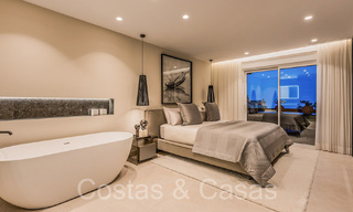 Luxueux appartement rénové à vendre dans un complexe en première ligne de plage avec vue sur la mer, sur le New Golden Mile, Marbella - Estepona 67315 