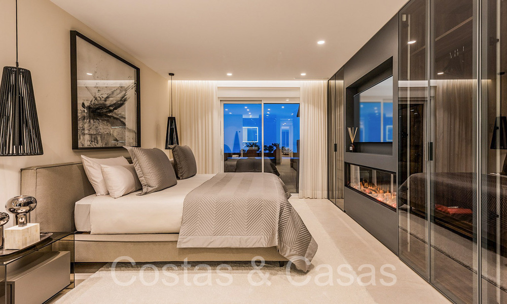 Luxueux appartement rénové à vendre dans un complexe en première ligne de plage avec vue sur la mer, sur le New Golden Mile, Marbella - Estepona 67316