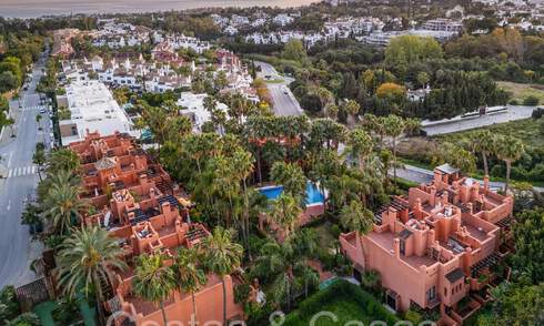 Superbe maison de ville méditerranéenne à vendre dans une urbanisation très réputée et sécurisée sur le Golden Mile de Marbella 67340