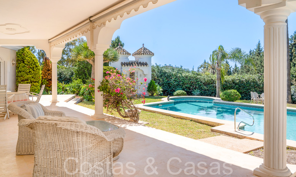 Villa de luxe au charme andalou à vendre dans une urbanisation privilégiée à proximité des terrains de golf de Marbella - Benahavis 67620