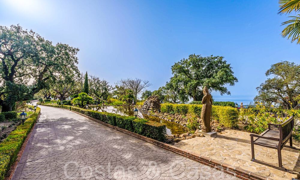 Grand domaine andalou à vendre sur un terrain surélevé de 5 hectares dans les collines de l'est de Marbella 67536