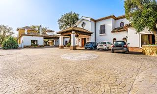 Grand domaine andalou à vendre sur un terrain surélevé de 5 hectares dans les collines de l'est de Marbella 67538 
