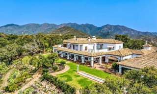 Grand domaine andalou à vendre sur un terrain surélevé de 5 hectares dans les collines de l'est de Marbella 67550 