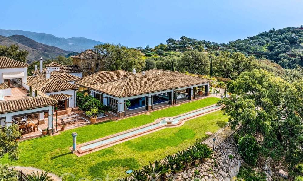 Grand domaine andalou à vendre sur un terrain surélevé de 5 hectares dans les collines de l'est de Marbella 67551