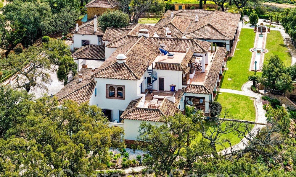 Grand domaine andalou à vendre sur un terrain surélevé de 5 hectares dans les collines de l'est de Marbella 67556