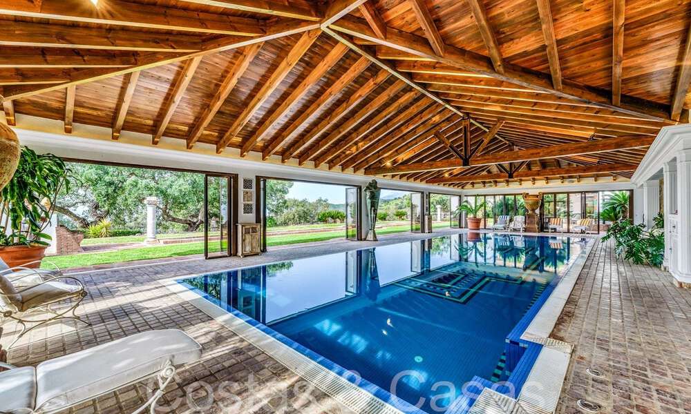 Grand domaine andalou à vendre sur un terrain surélevé de 5 hectares dans les collines de l'est de Marbella 67557