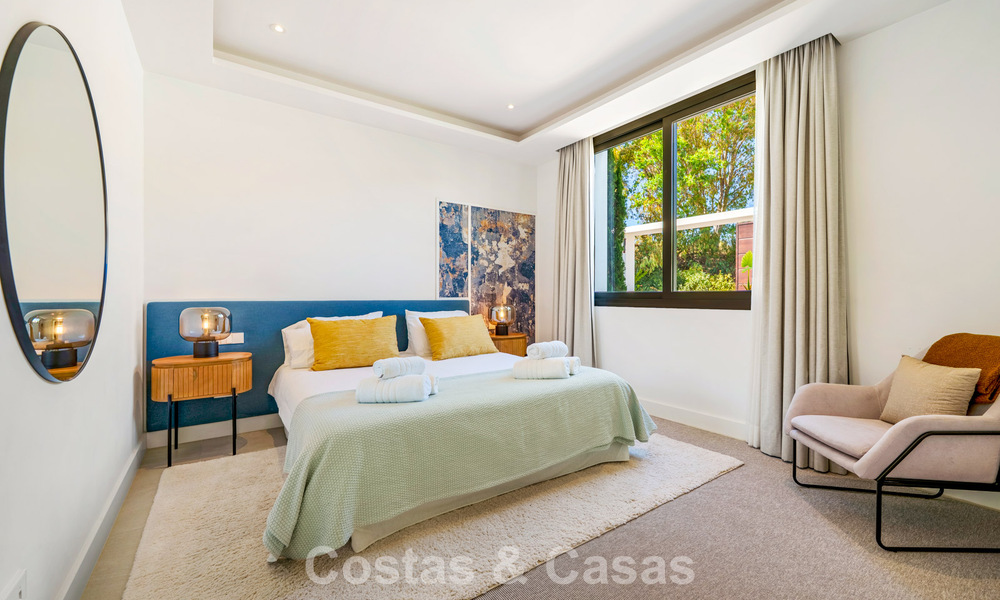 Villa de luxe moderniste à vendre dans un quartier résidentiel exclusif et fermé sur le Golden Mile de Marbella 787624