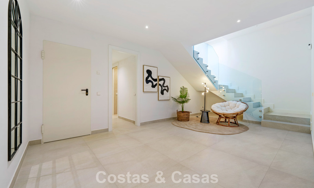 Villa de luxe moderniste à vendre dans un quartier résidentiel exclusif et fermé sur le Golden Mile de Marbella 787627