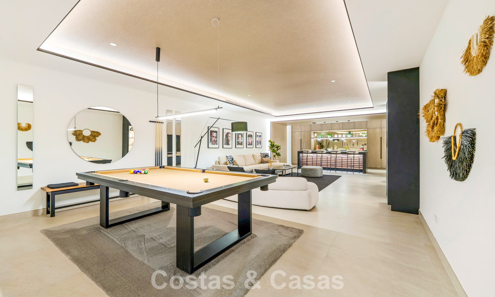 Villa de luxe moderniste à vendre dans un quartier résidentiel exclusif et fermé sur le Golden Mile de Marbella 787632