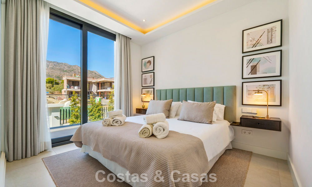 Villa de luxe moderniste à vendre dans un quartier résidentiel exclusif et fermé sur le Golden Mile de Marbella 787638