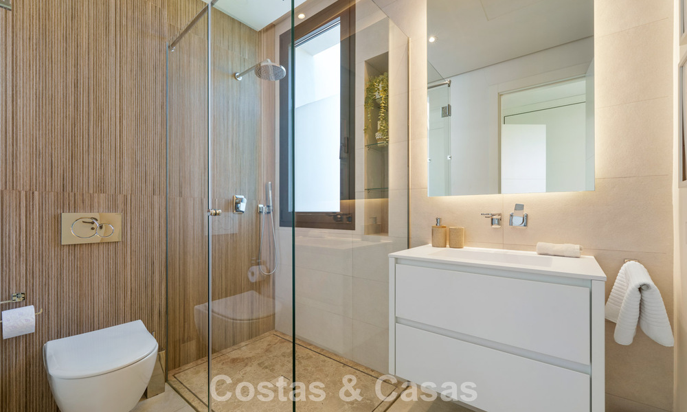 Villa de luxe moderniste à vendre dans un quartier résidentiel exclusif et fermé sur le Golden Mile de Marbella 787639