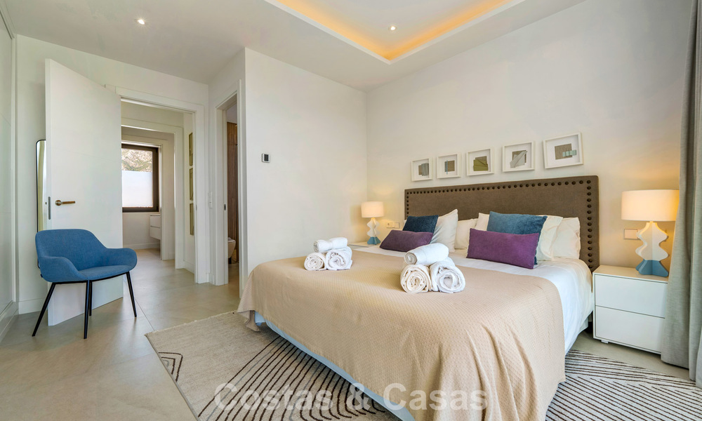 Villa de luxe moderniste à vendre dans un quartier résidentiel exclusif et fermé sur le Golden Mile de Marbella 787641