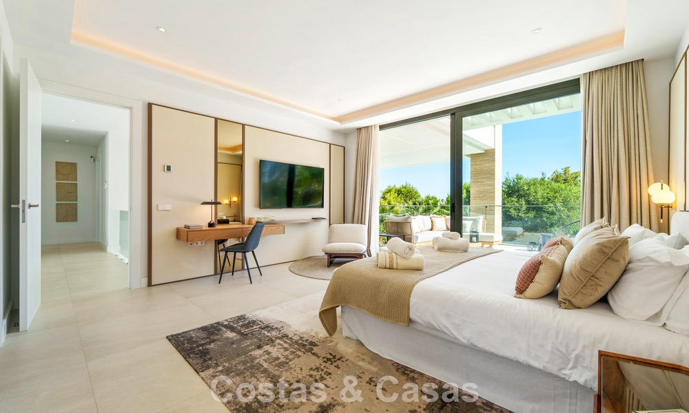 Villa de luxe moderniste à vendre dans un quartier résidentiel exclusif et fermé sur le Golden Mile de Marbella 787645