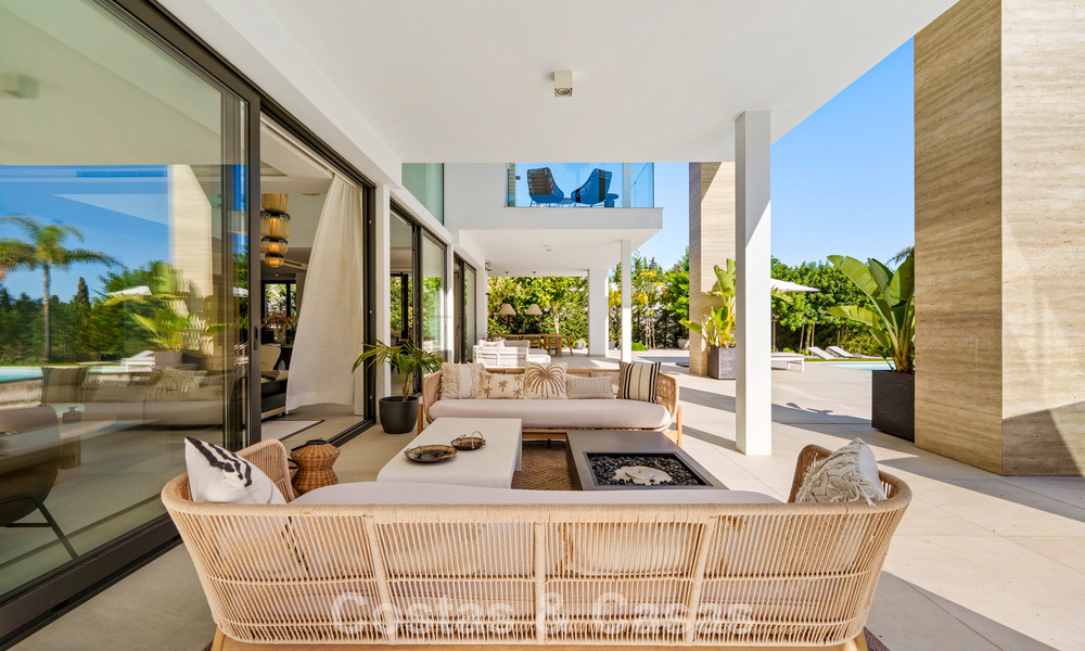 Villa de luxe moderniste à vendre dans un quartier résidentiel exclusif et fermé sur le Golden Mile de Marbella 787654