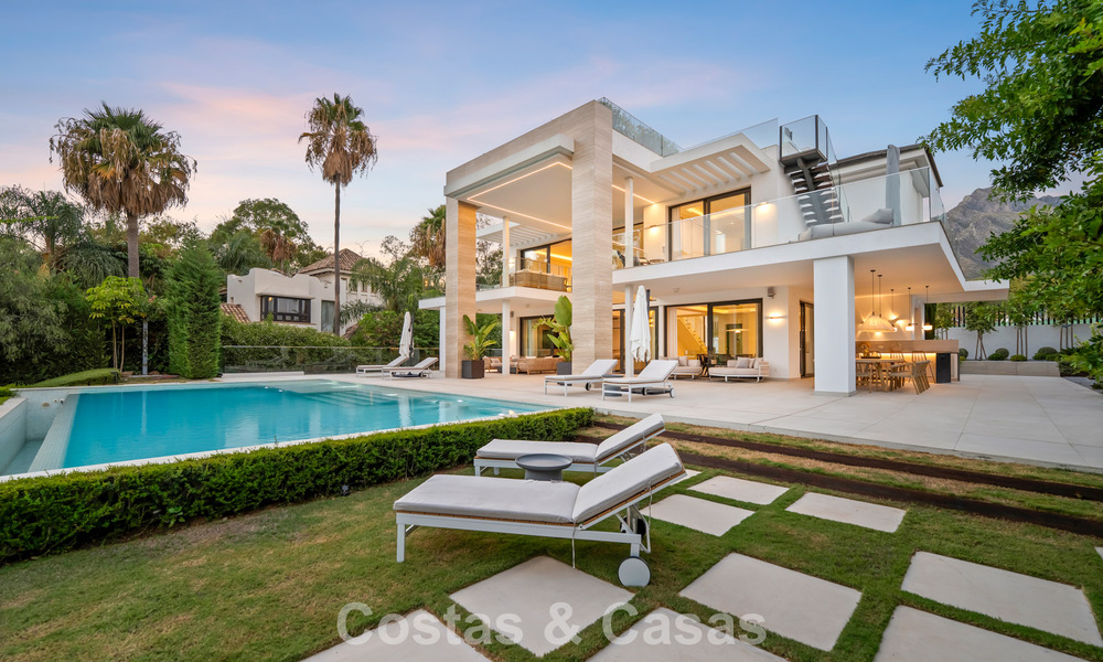 Villa de luxe moderniste à vendre dans un quartier résidentiel exclusif et fermé sur le Golden Mile de Marbella 787673