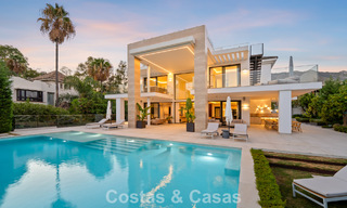 Villa de luxe moderniste à vendre dans un quartier résidentiel exclusif et fermé sur le Golden Mile de Marbella 787675 