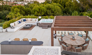 Villa de luxe moderniste à vendre dans un quartier résidentiel exclusif et fermé sur le Golden Mile de Marbella 787684 