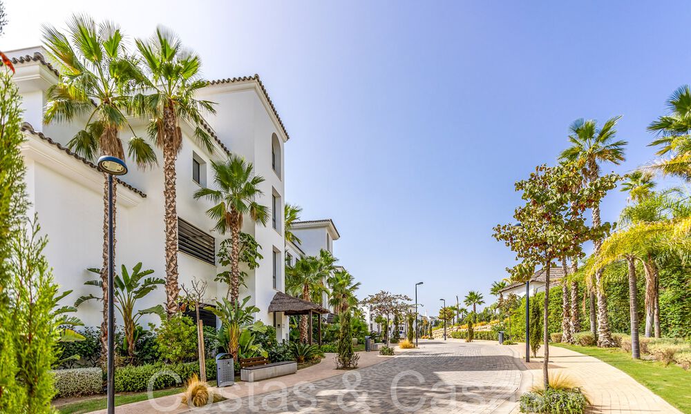 Prêt à emménager, spacieux penthouse avec vue panoramique sur la mer à vendre dans les collines d'Estepona, à proximité du centre 67520