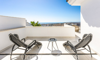 Prêt à emménager, spacieux penthouse avec vue panoramique sur la mer à vendre dans les collines d'Estepona, à proximité du centre 67527 