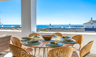 Prêt à emménager, spacieux penthouse avec vue panoramique sur la mer à vendre dans les collines d'Estepona, à proximité du centre 67534 