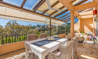 Penthouse en duplex spacieux et lumineux à vendre situé à Nueva Andalucia, Marbella 67981 